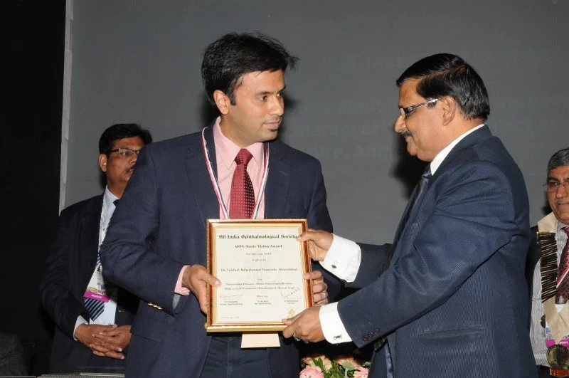 Professor Dr. Debraj Shome winning the Colonel Rangachari award for Best Research Paper, India, 2010-11